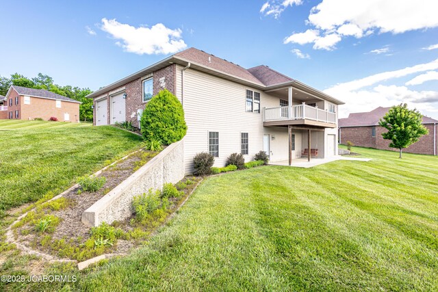 6002 Sterling Ridge Rd, Jefferson City, MO 65101 - rear view of property featuring a patio, a lawn, and a balcony