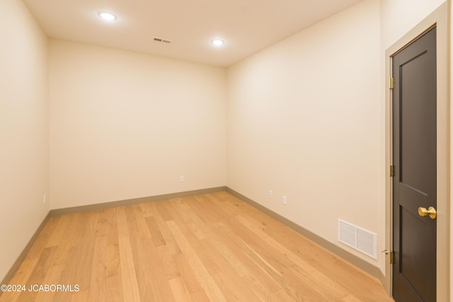 empty room featuring light hardwood / wood-style floors