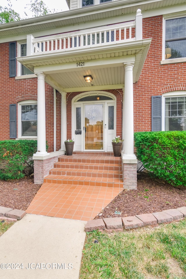 view of property entrance