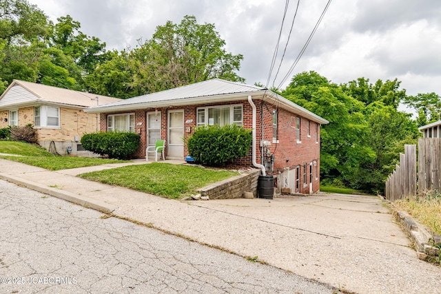 308 Locust St, Jefferson City, MO 65101 - photo 9