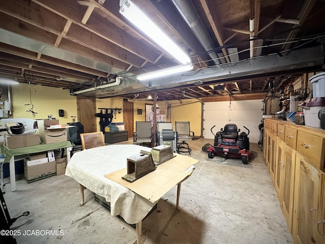 12566 Country View Dr, Tebbetts, MO 65080 - view of garage