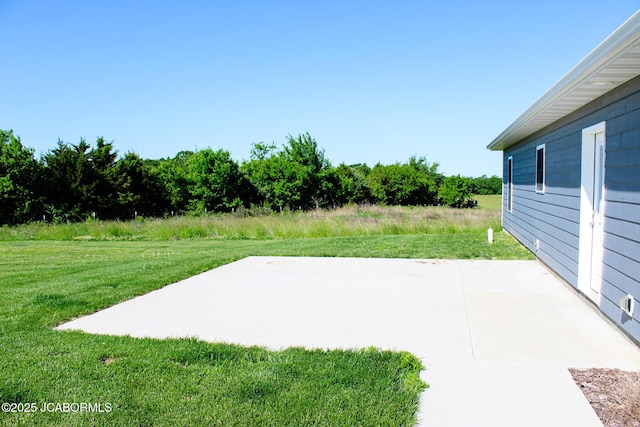 138 Stonegate Ave, Linn, MO 65051 - view of green lawn featuring a patio