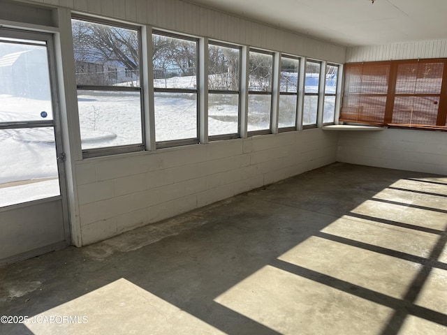 view of unfurnished sunroom