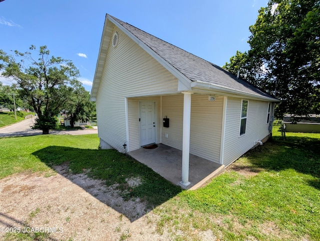 1326 Riverside Dr, Jefferson City, MO 65101 - photo 1