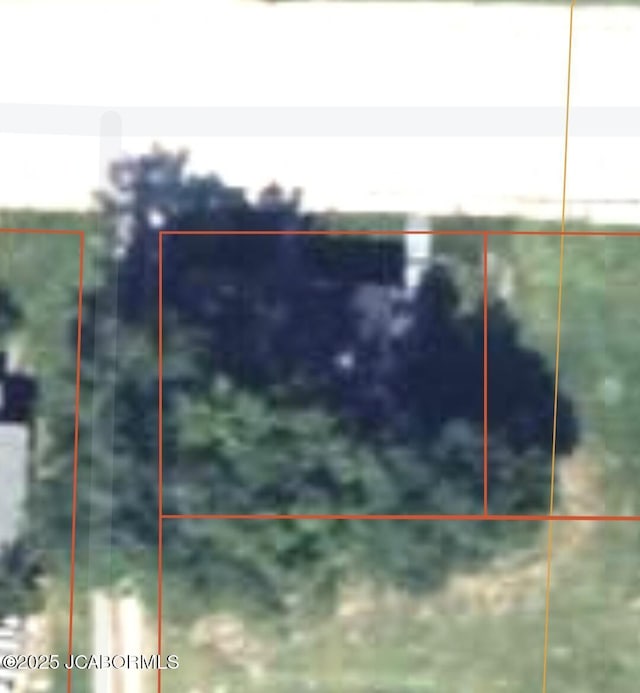 402 W 9th St, Fulton, MO 65251 - aerial view of property's location featuring property parcel outlined
