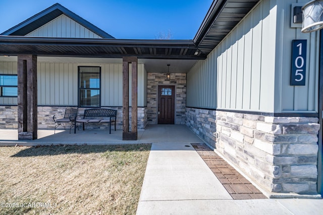 property entrance with a porch