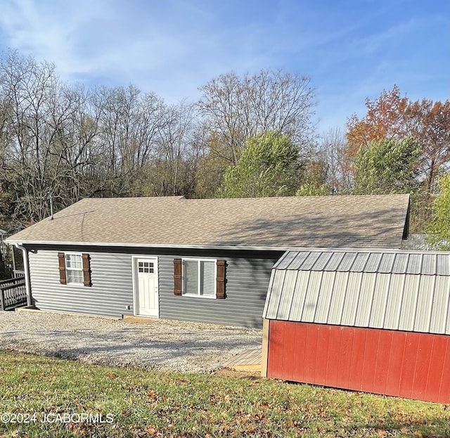 view of front of property