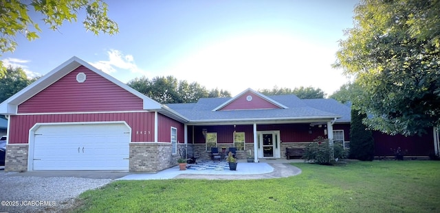 8425 Hillers Creek Dr, New Bloomfield, MO 65063 - photo 1
