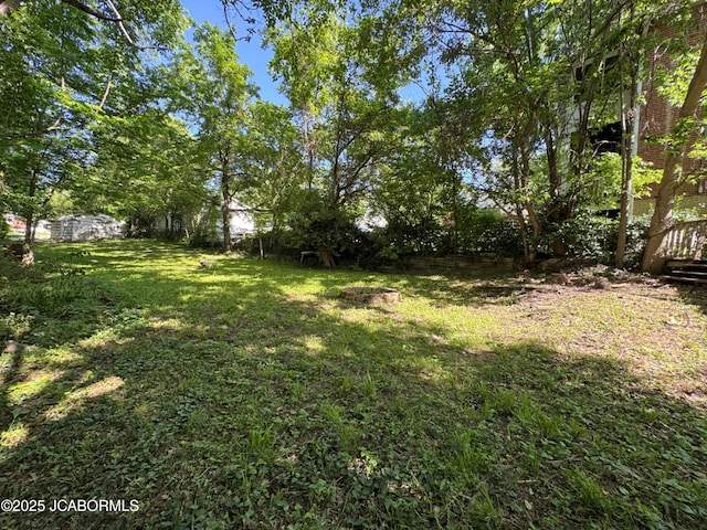 204 Havana St, Jefferson City, MO 65109 - view of grassy yard