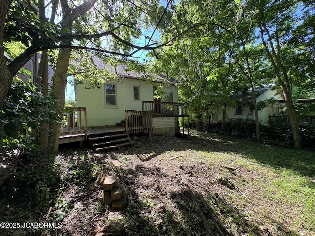 204 Havana St, Jefferson City, MO 65109 - view of yard with a deck