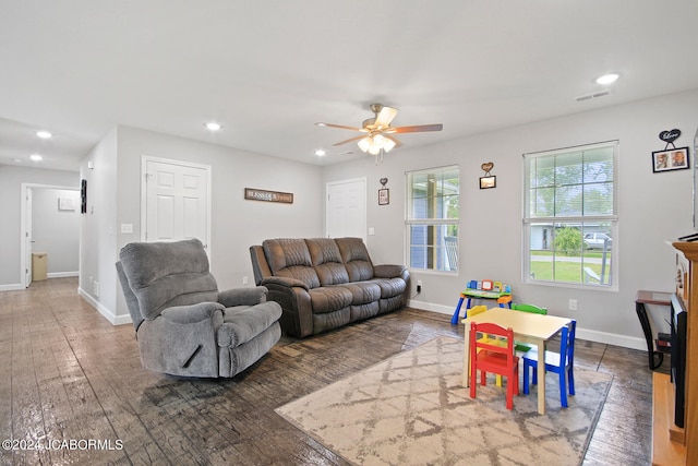 interior space featuring recessed lighting, visible vents, and baseboards