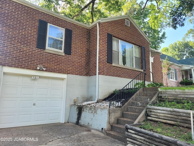 121 Lavinia St, Jefferson City, MO 65109 - photo 4