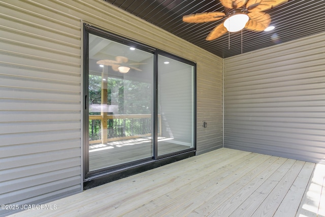 1502 Summerfield Dr, Jefferson City, MO 65109 - deck featuring a ceiling fan