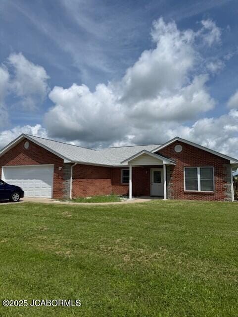 335 Brookstone Dr, Holts Summit, MO 65043 - photo 1