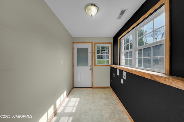 822 Center St, Fulton, MO 65251 - entryway featuring vaulted ceiling and baseboards