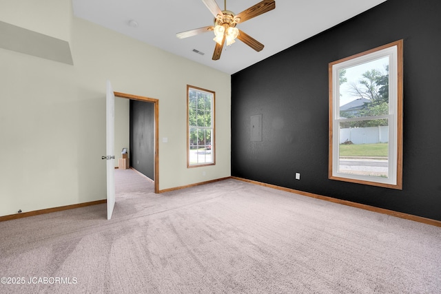 822 Center St, Fulton, MO 65251 - unfurnished room with light carpet and ceiling fan