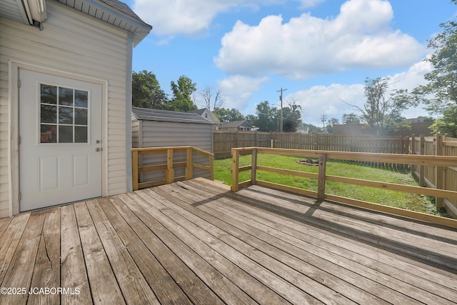 822 Center St, Fulton, MO 65251 - wooden deck featuring a fenced backyard