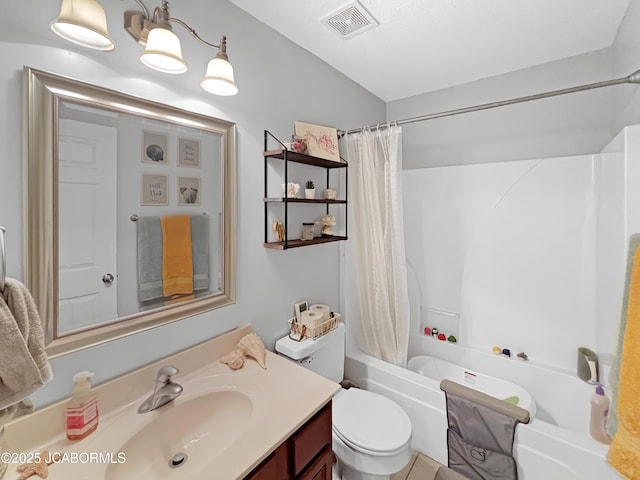 604 Mustang Dr, Ashland, MO 65010 - full bathroom with vanity and shower / bath combination with curtain