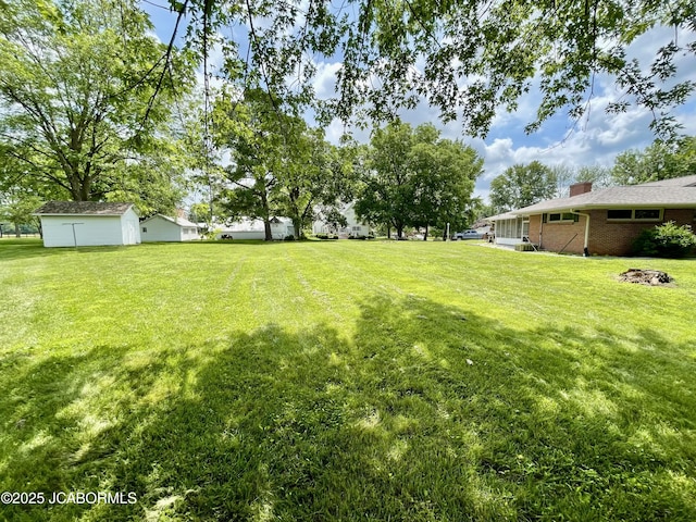 501 W Morgan St, Tipton, MO 65081 - view of grassy yard
