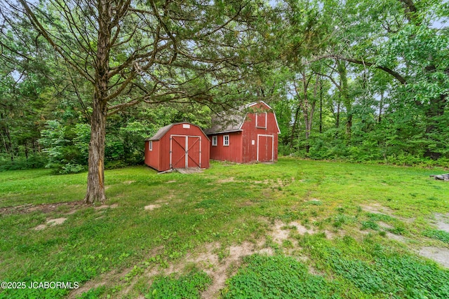 4300 W E Ridge Rd, Columbia, MO 65202 - view of green lawn