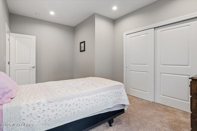21 Enclaves Ln, Lake Ozark, MO 65049