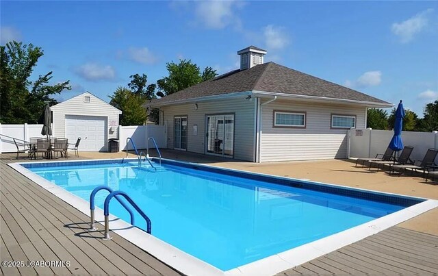 21 Enclaves Ln, Lake Ozark, MO 65049