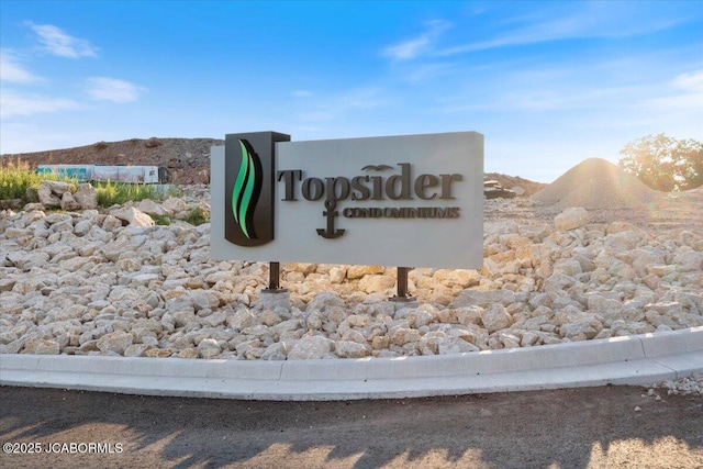 1055 Topsider Ln Unit 212, Osage Beach, MO 65065 - view of community sign