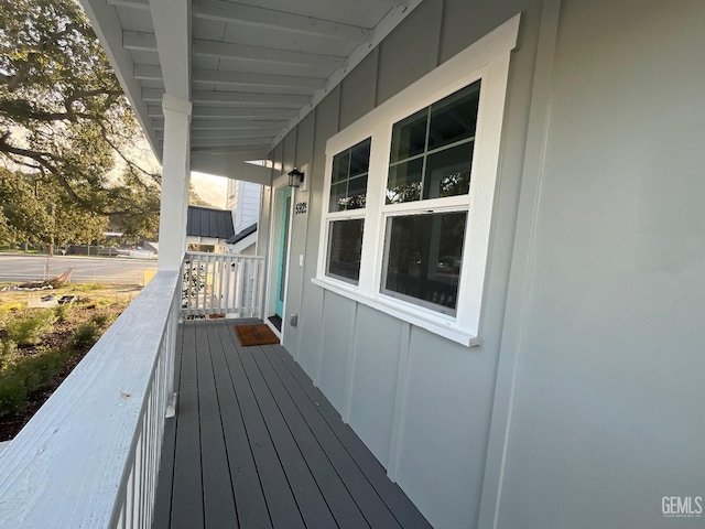 5929 Gran Paseo Way, Atascadero, CA 93422 - wooden deck with covered porch