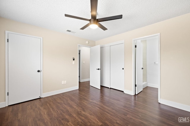 2605 Bladen St, Bakersfield, CA 93309 - unfurnished bedroom with wood finished floors, a textured ceiling, and a ceiling fan
