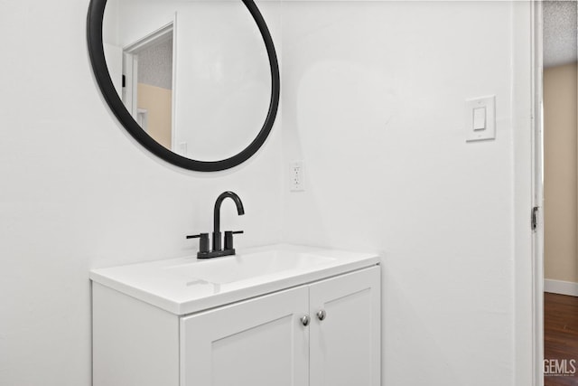 2605 Bladen St, Bakersfield, CA 93309 - bathroom with vanity