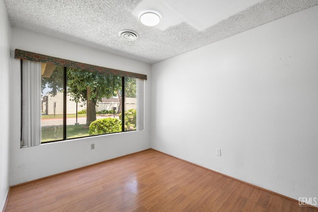 4917 Scorpio Ct, Bakersfield, CA 93309 - photo 13
