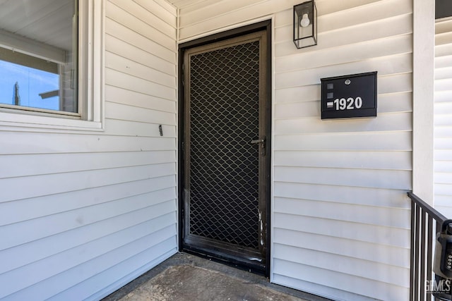 1920 Doolittle Ave, Bakersfield, CA 93304 - view of entrance to property