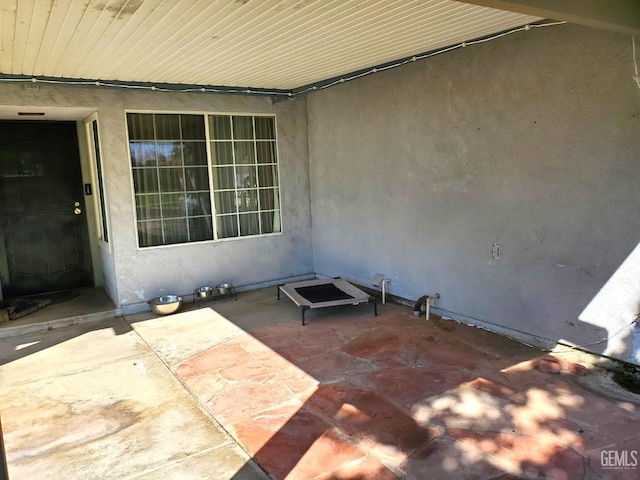 4204 Tyndall Ave, Bakersfield, CA 93313 - view of patio / terrace