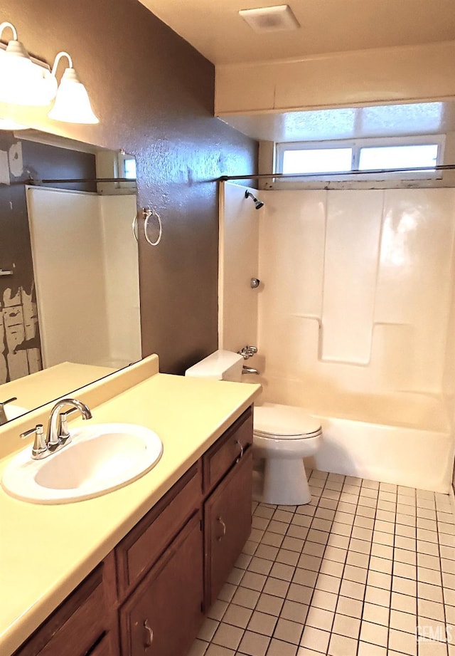 4204 Tyndall Ave, Bakersfield, CA 93313 - full bathroom featuring tile patterned flooring, vanity, and bathing tub / shower combination