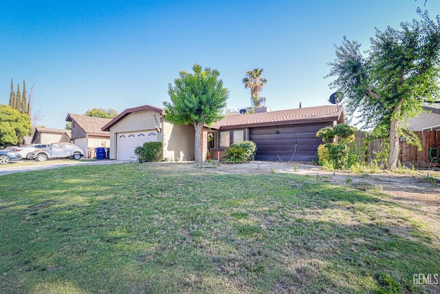 6901 Shelby Loop, Bakersfield, CA 93309 - ranch-style house with an attached garage, concrete driveway, and stucco siding