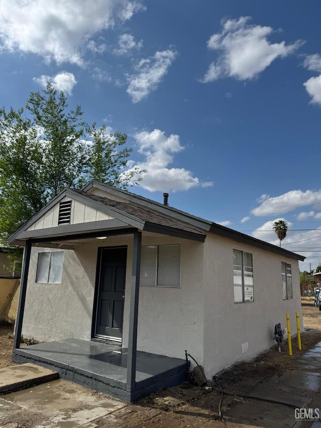 view of front of property with stucco siding