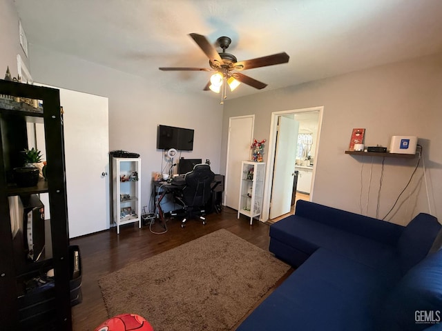 615 Cherokee Dr, Bakersfield, CA 93309 - photo 8