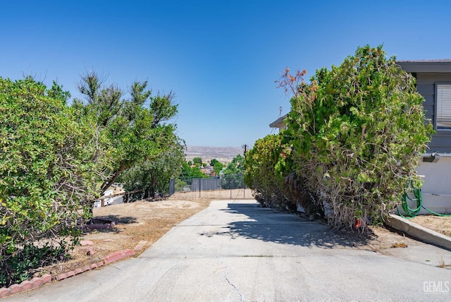 728 D St, Taft, CA 93268 - view of concrete surface