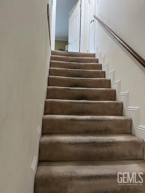 2626 E Cleo Ct Unit 29, Bakersfield, CA 93306 - view of stairs