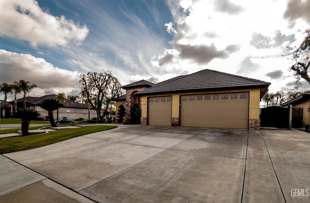 view of front of house with a garage