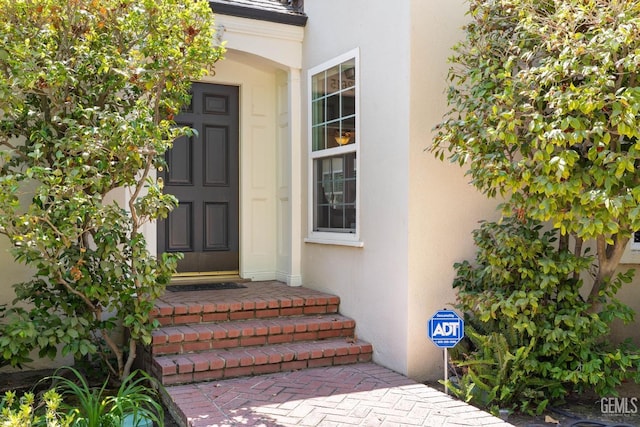 2615 22nd St, Bakersfield, CA 93301 - property entrance featuring stucco siding
