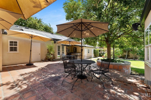 2615 22nd St, Bakersfield, CA 93301 - view of patio / terrace featuring outdoor dining area