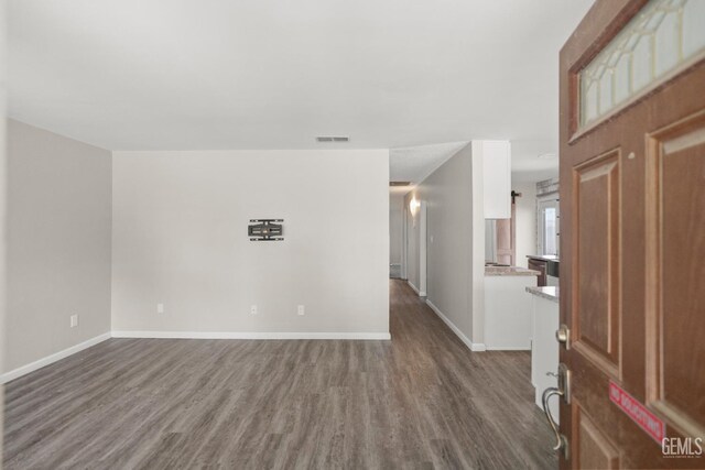 408 E Woodrow St, Taft, CA 93268 - photo 3