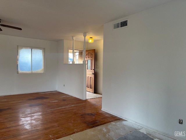 unfurnished room featuring wood-type flooring and ceiling fan