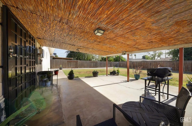 705 Stephens Dr, Bakersfield, CA 93304 - view of patio