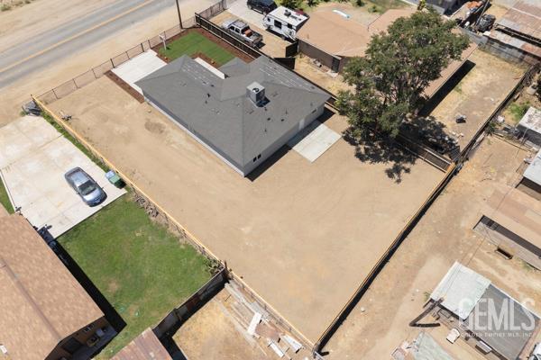 664 Fresno Ave, Shafter, CA 93263 - aerial view
