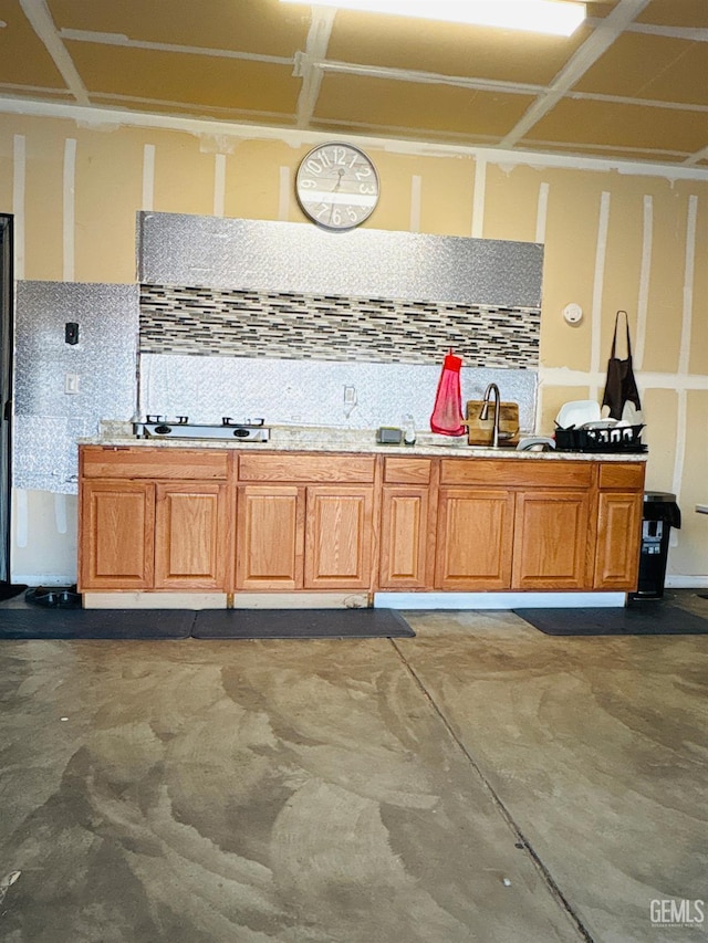 7904 Bristol Spring Ave, Bakersfield, CA 93313 - misc room featuring concrete floors