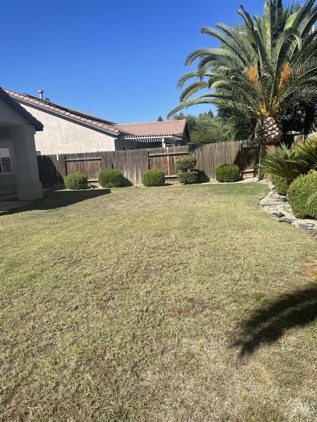 10931 Vista Del Valle Dr, Bakersfield, CA 93311 - view of yard