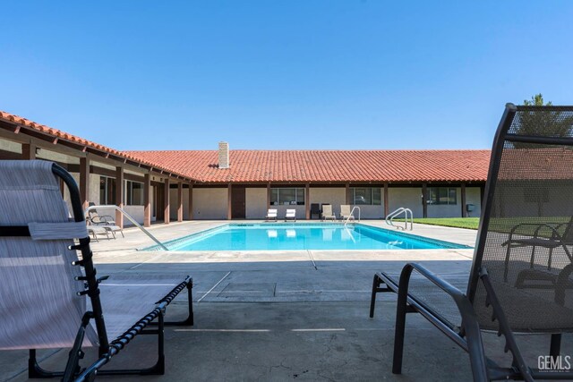 5928 Dyce Way, Bakersfield, CA 93306 - community pool featuring a patio