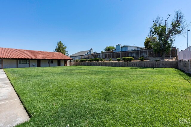 5928 Dyce Way, Bakersfield, CA 93306 - view of fenced backyard